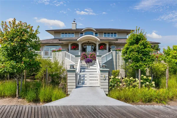 $3,250,000 | 206 Broadway, Saltaire, NY 11770