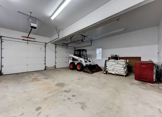 a view of a garage