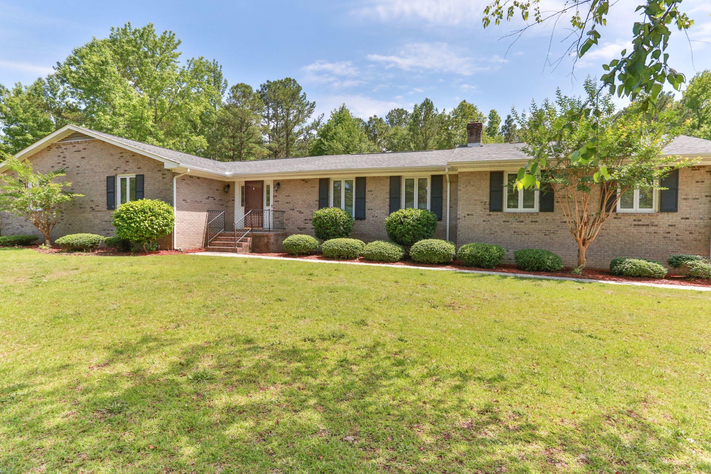 125 Dixie Trail Hamlet, NC 28345 - Photo 3 of 35 YwmXATWA