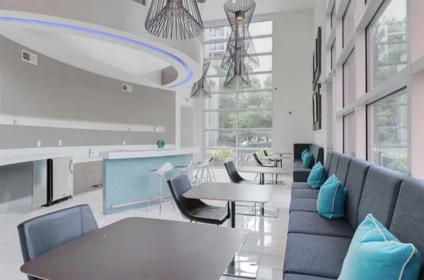 $1,840 | 3660 Richmond Avenue, Unit 335, Houston, TX 77046