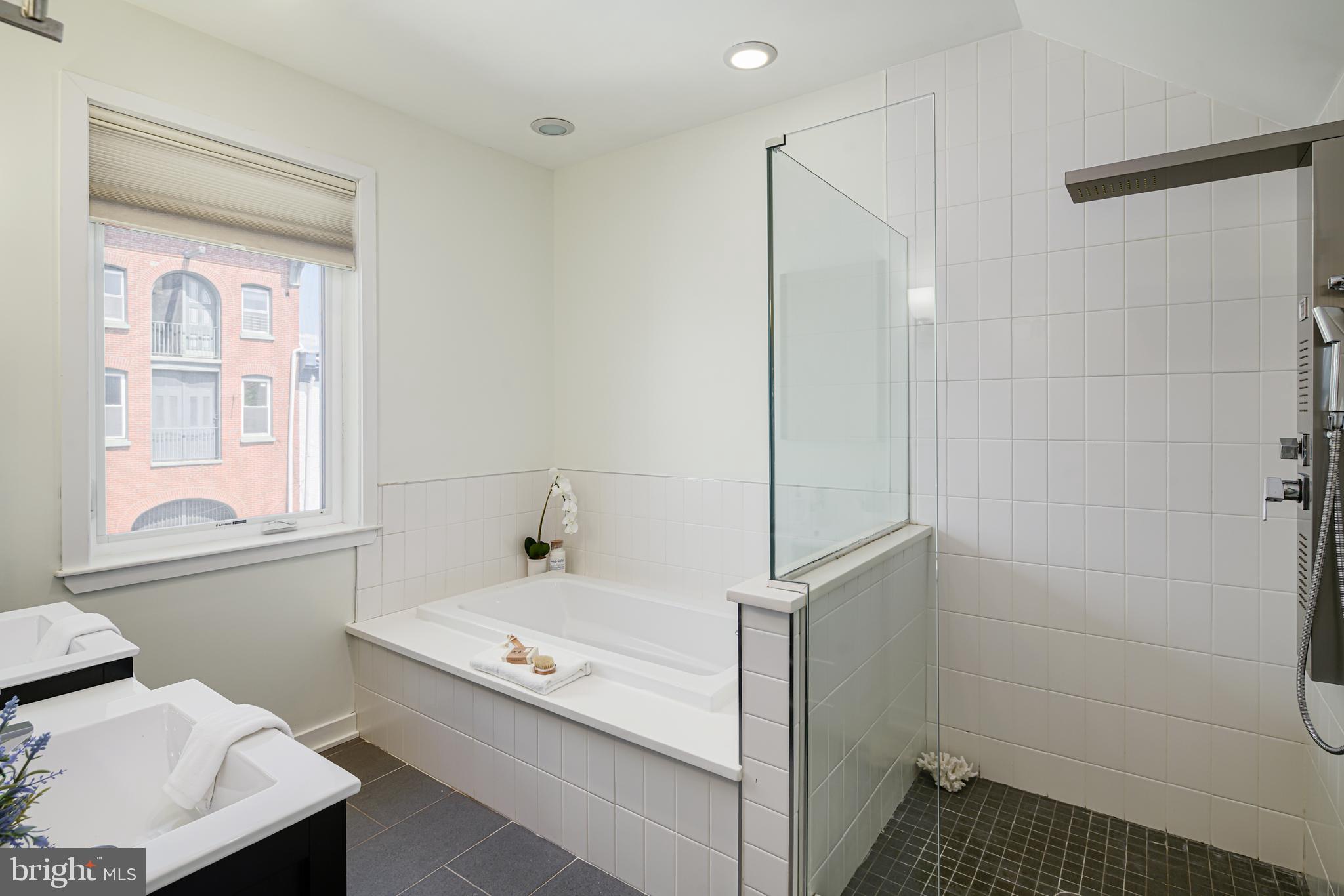 2709 Cambridge Street Philadelphia, PA 19130 - Photo 13 of 27 Primary bathroom