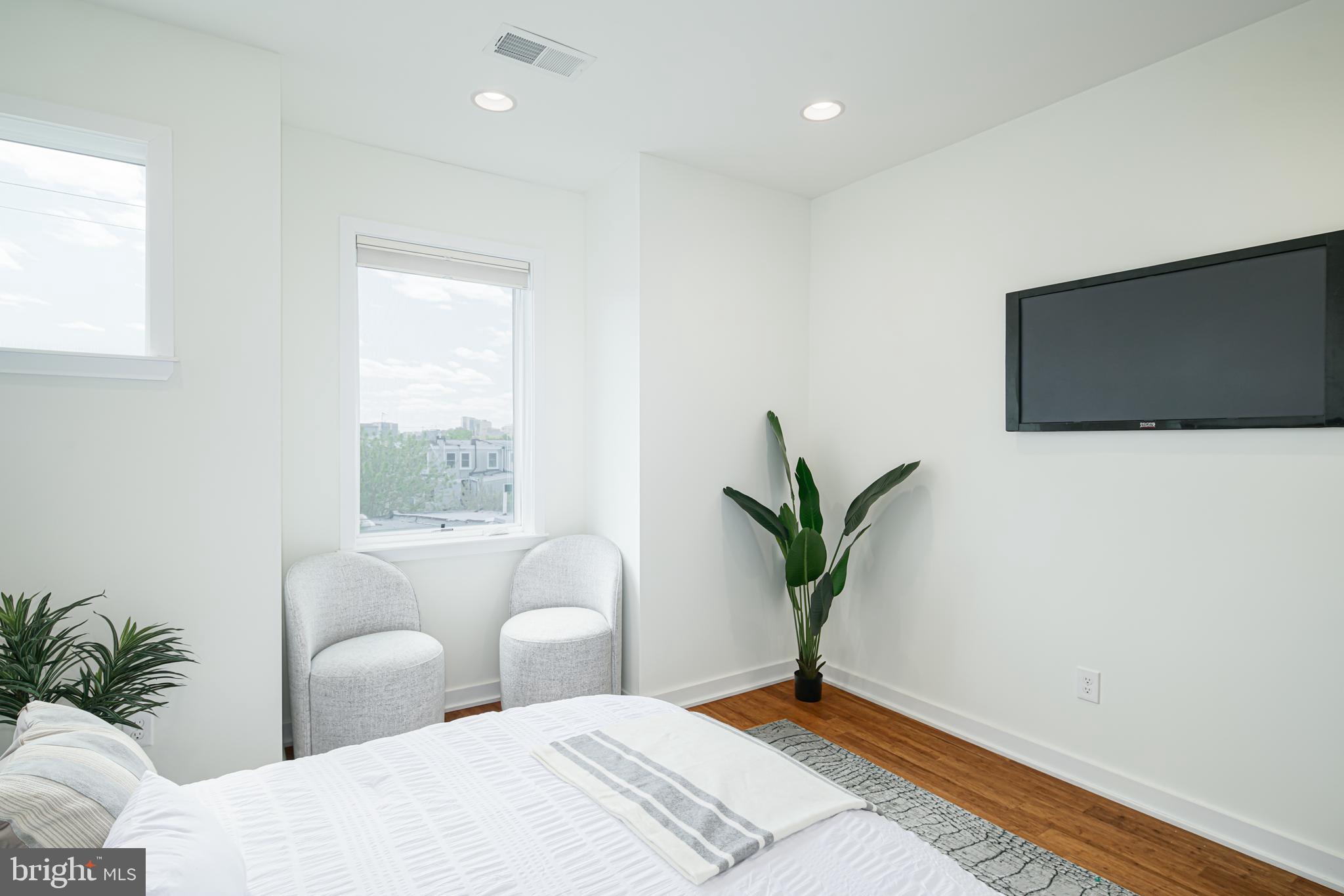 2709 Cambridge Street Philadelphia, PA 19130 - Photo 18 of 27 Primary bedroom