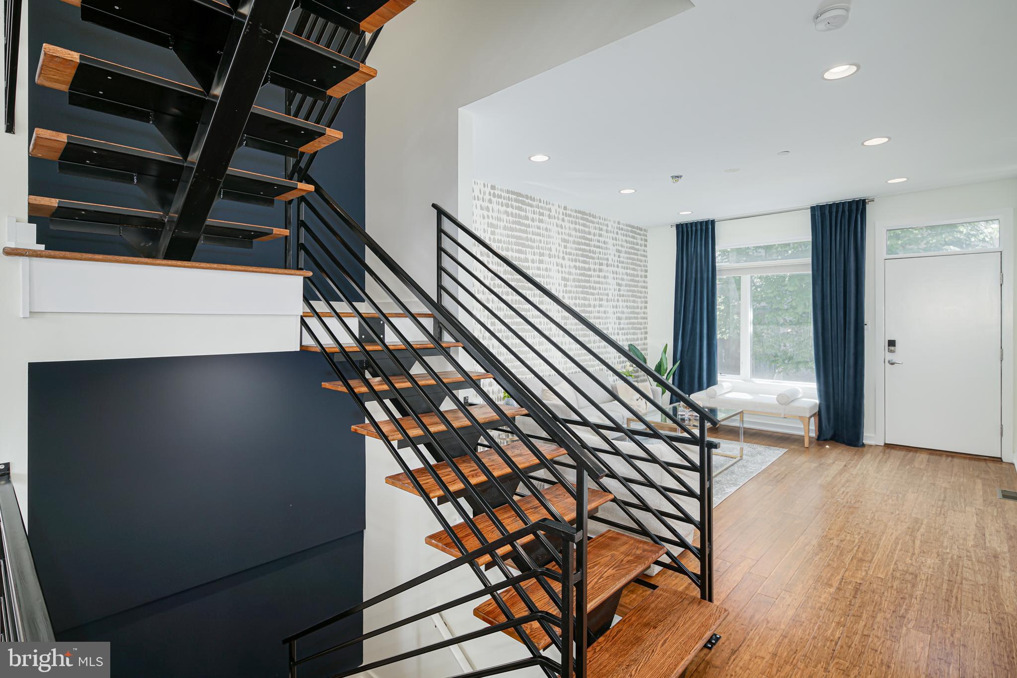 2709 Cambridge Street Philadelphia, PA 19130 - Photo 8 of 27