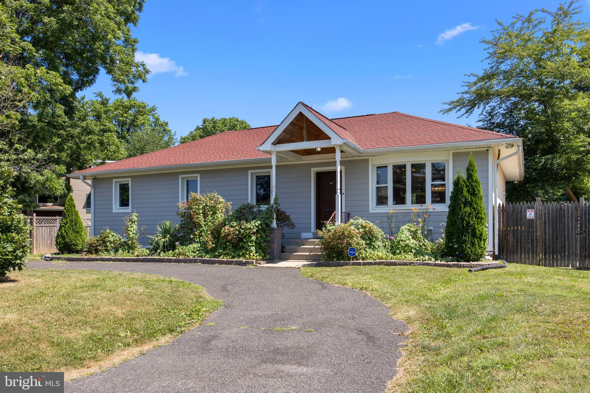 224 New Road Horsham, PA 19044 - Photo 2 of 33 Gallery Image 2