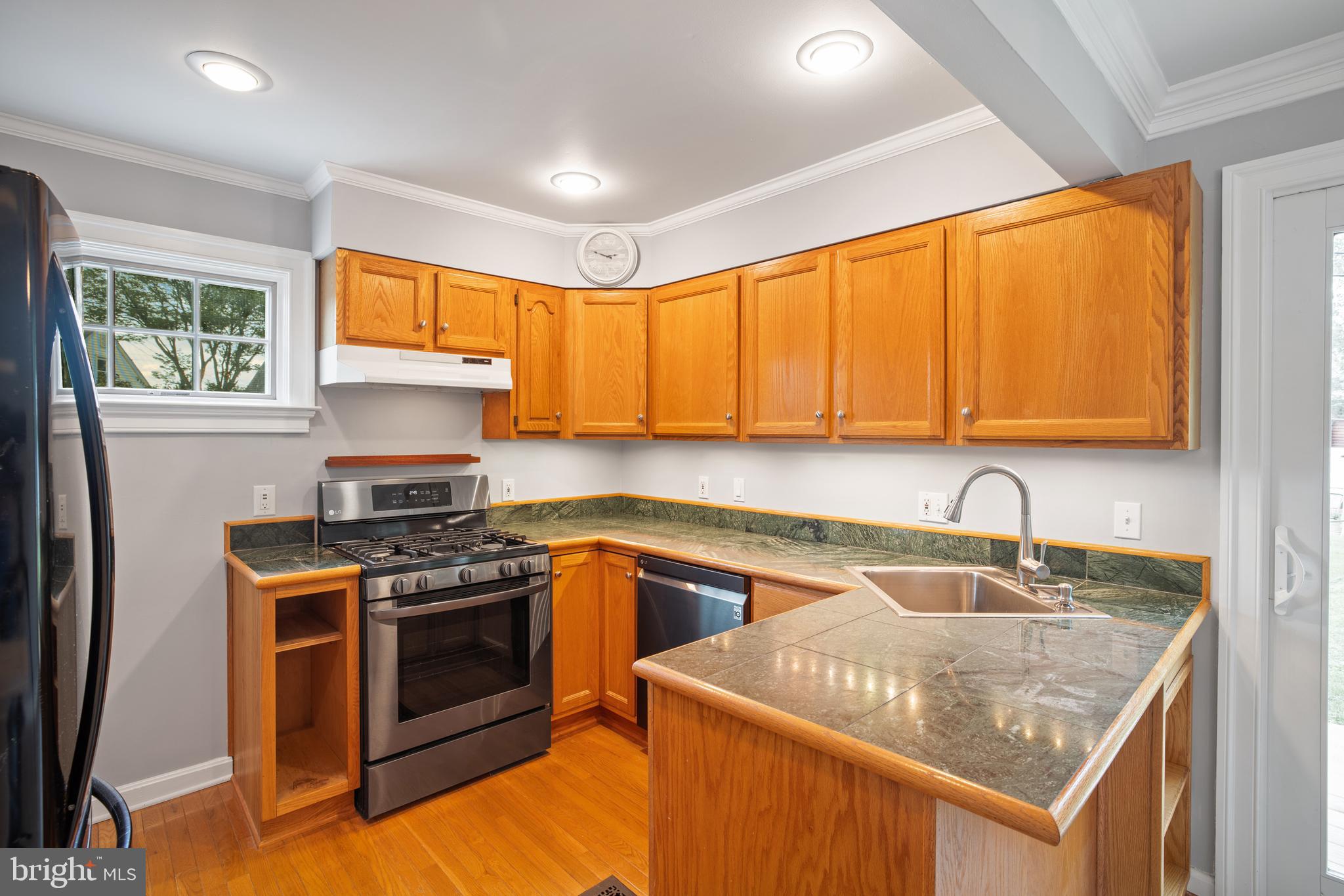 7403 Sudbrook Road Baltimore, MD 21208 - Photo 12 of 36