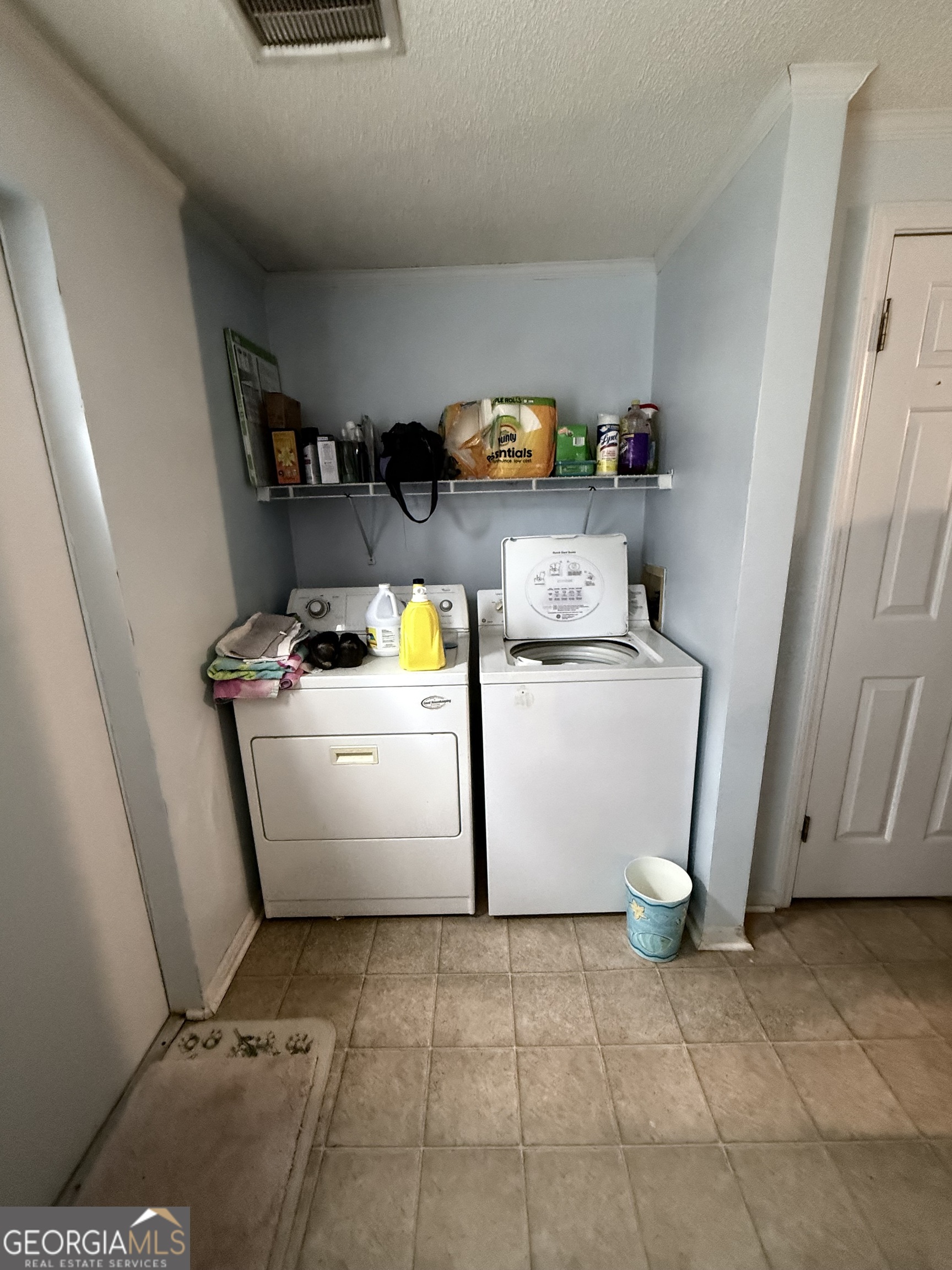 931 Shelor Ferry Road Fair Play, SC 29643 - Photo 21 of 26 a utility room with dryer and washer