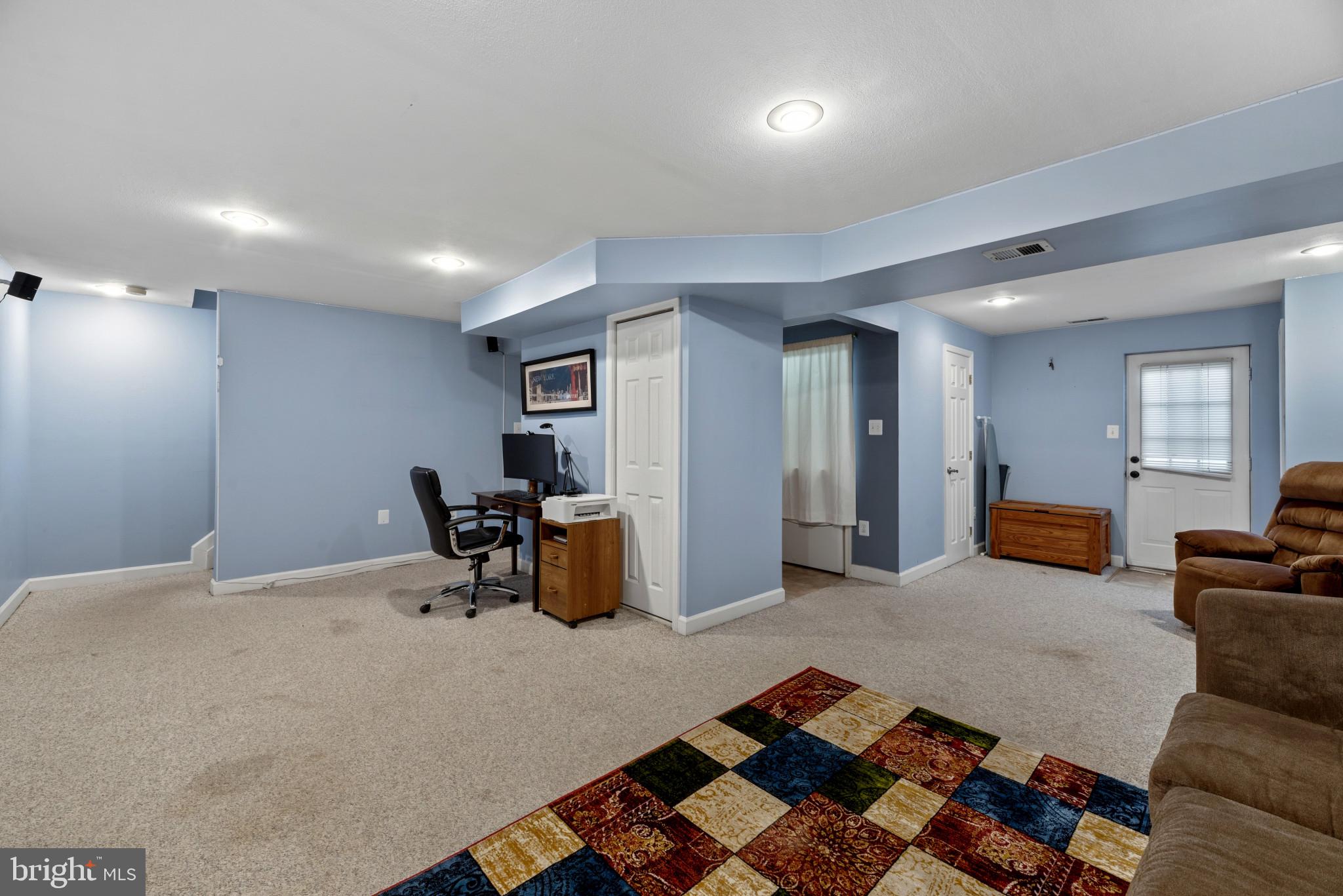 6330 Hanover Crossing Way Hanover, MD 21076 - Photo 20 of 32 a bed room with a bed and furniture