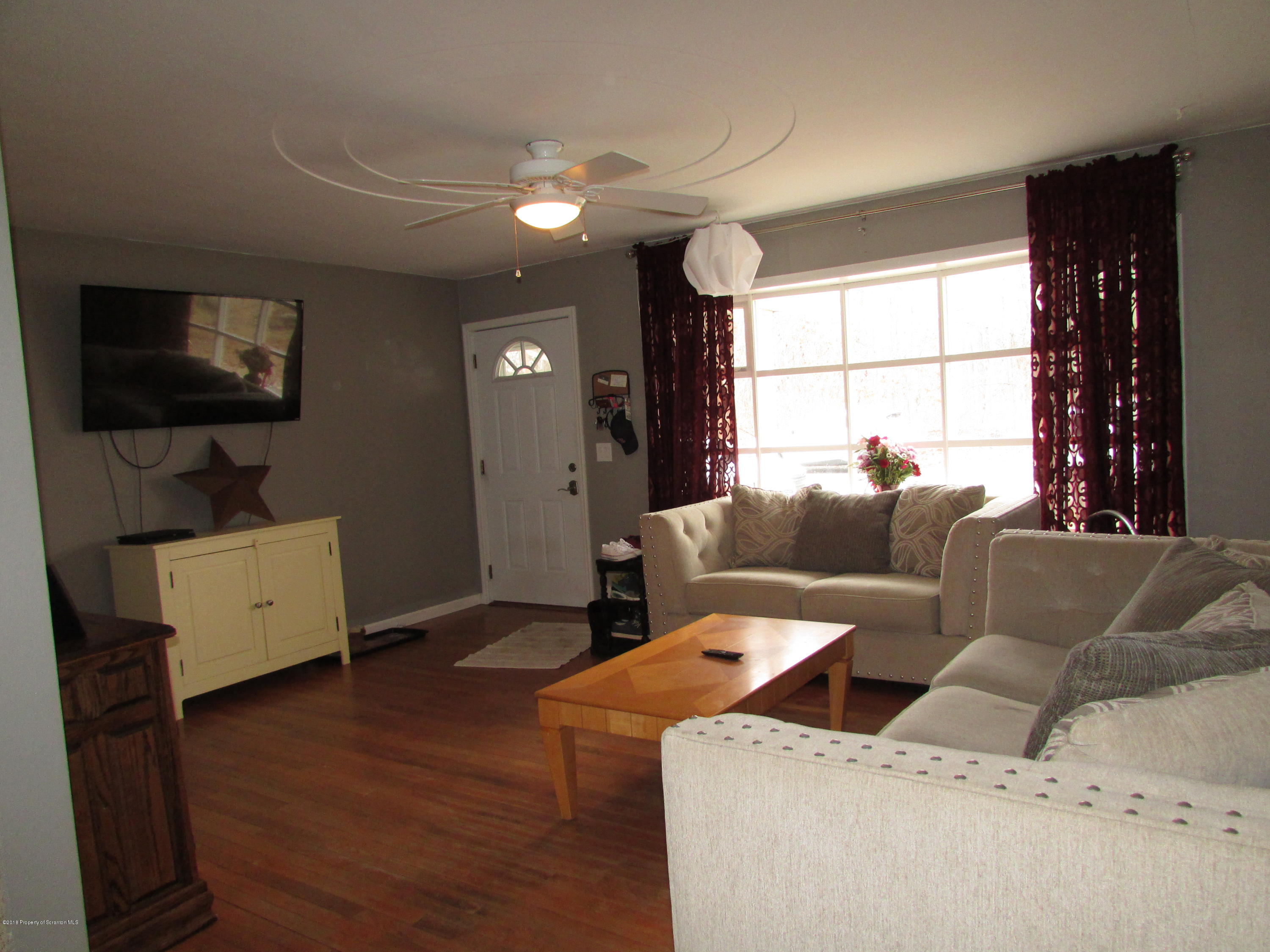 116 Monterey Road Scranton, PA 18505 - Photo 5 of 27 Gallery Image 5