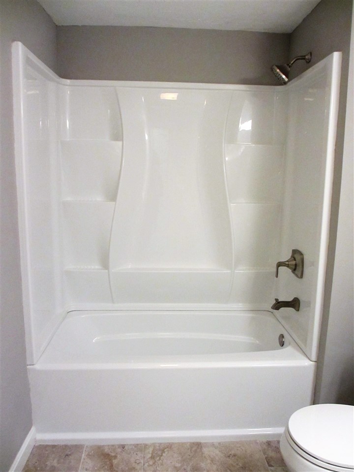 324 Circle Road, Unit 324 Manchester, NH 03103 - Photo 16 of 32