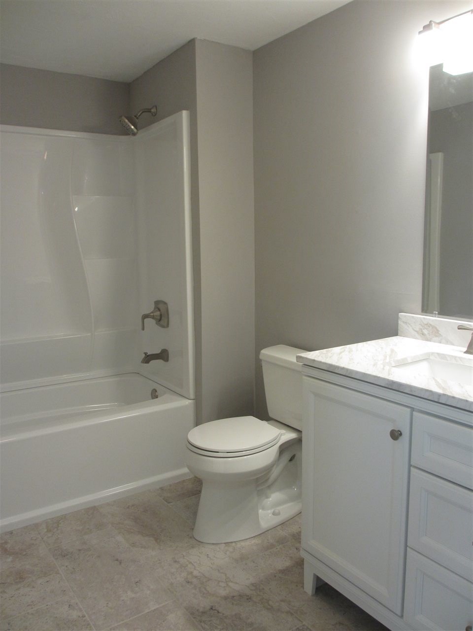 324 Circle Road, Unit 324 Manchester, NH 03103 - Photo 17 of 32