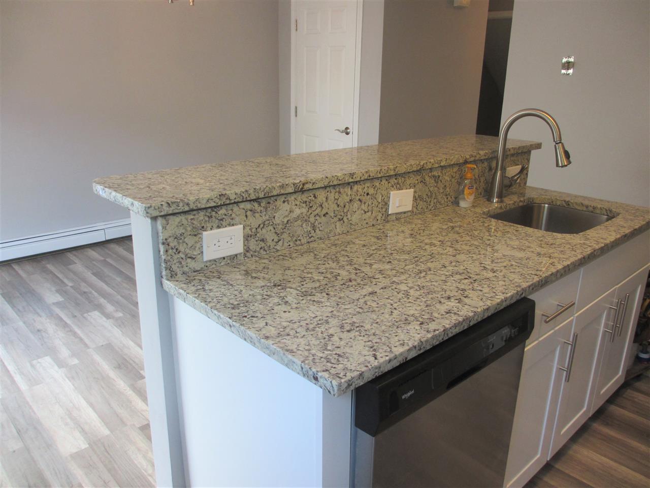 324 Circle Road, Unit 324 Manchester, NH 03103 - Photo 5 of 32