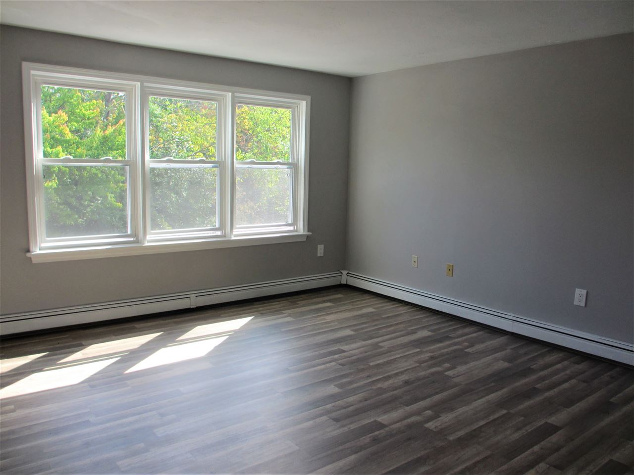 324 Circle Road, Unit 324 Manchester, NH 03103 - Photo 10 of 32