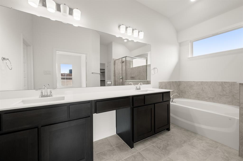 808 Stone Eagle Drive Azle, TX 76020 - Photo 18 of 28 808 Stone Eagle- Primary Suite-3