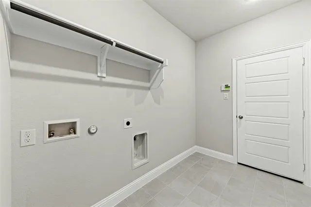 $475,665 | 808 Stone Eagle Drive, Azle, TX 76020