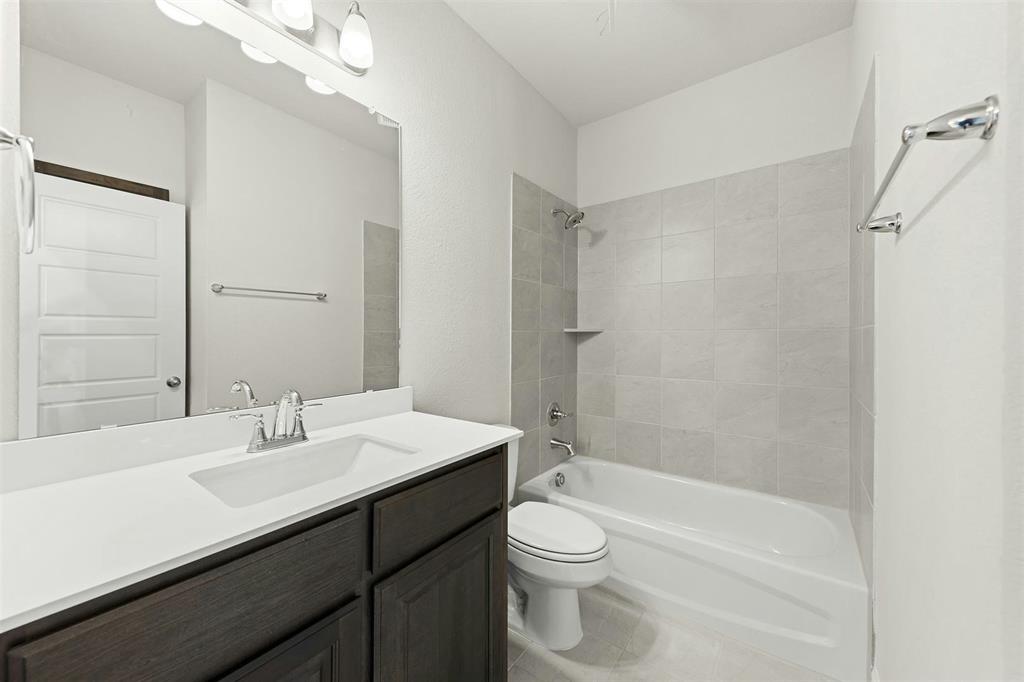 808 Stone Eagle Drive Azle, TX 76020 - Photo 10 of 28 704Lemmon