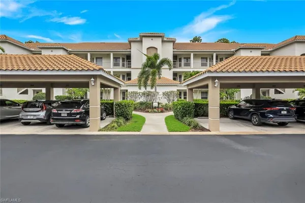 $395,000 | 8231 Parkstone Place, Unit 301, Naples, FL 34120