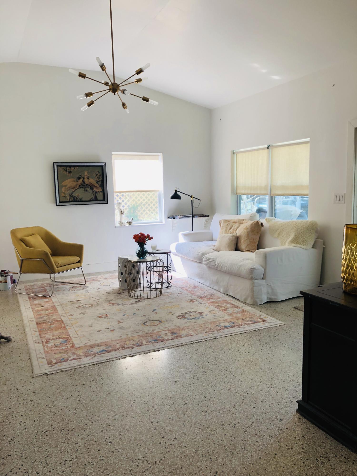338 Puritan Road West Palm Beach, FL 33405 - Photo 8 of 15 LIVINGROOM