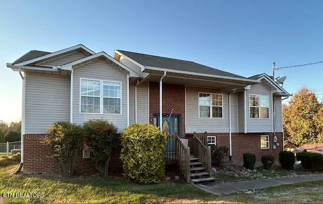 $349,900 | 132 Ridgefield Drive, Dandridge, TN 37725