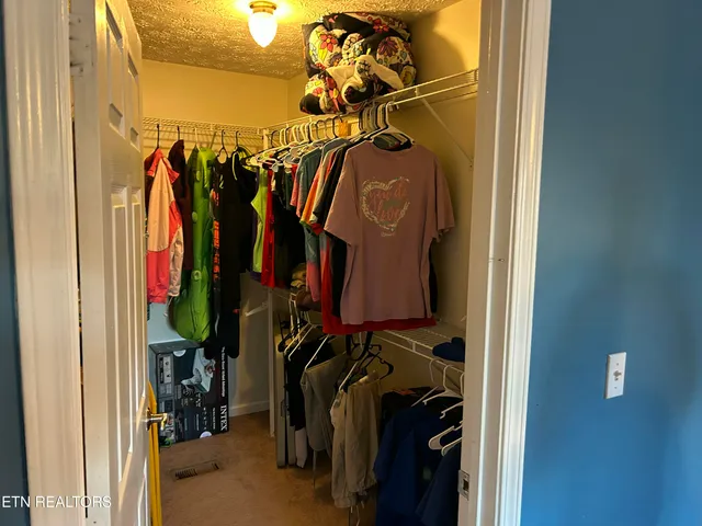 $349,900 | 132 Ridgefield Drive, Dandridge, TN 37725