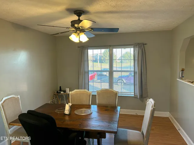 $349,900 | 132 Ridgefield Drive, Dandridge, TN 37725