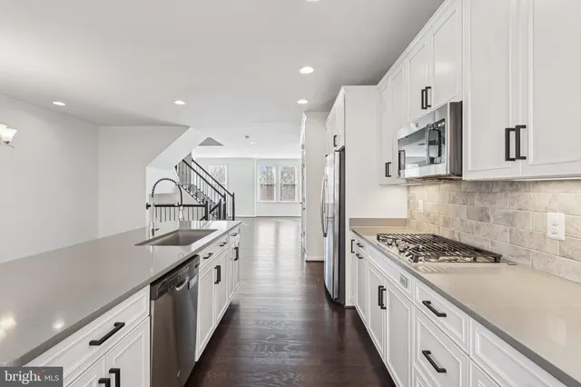 $733,000 | 8386 Guard Tower Road, Lorton, VA 22079