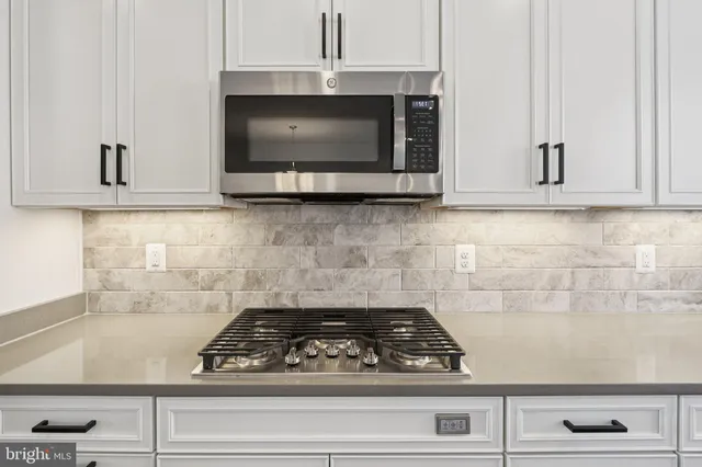 $733,000 | 8386 Guard Tower Road, Lorton, VA 22079