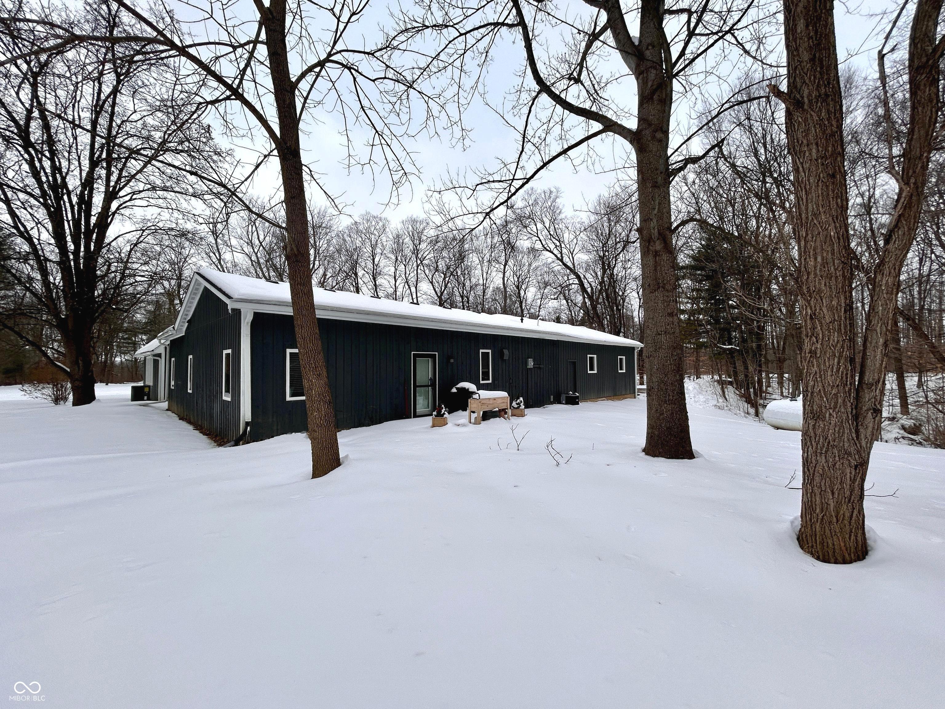 2495 Lenvoil Road Martinsville, IN 46151 - Photo 43 of 93