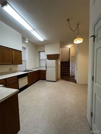 $450,000 | 912 Russell Boulevard, St. Louis, MO 63104