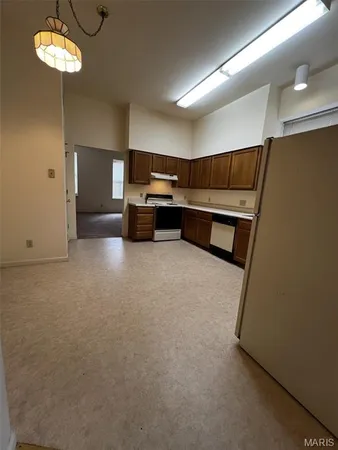 $450,000 | 912 Russell Boulevard, St. Louis, MO 63104