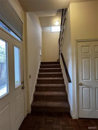 $450,000 | 912 Russell Boulevard, St. Louis, MO 63104