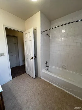 $450,000 | 912 Russell Boulevard, St. Louis, MO 63104