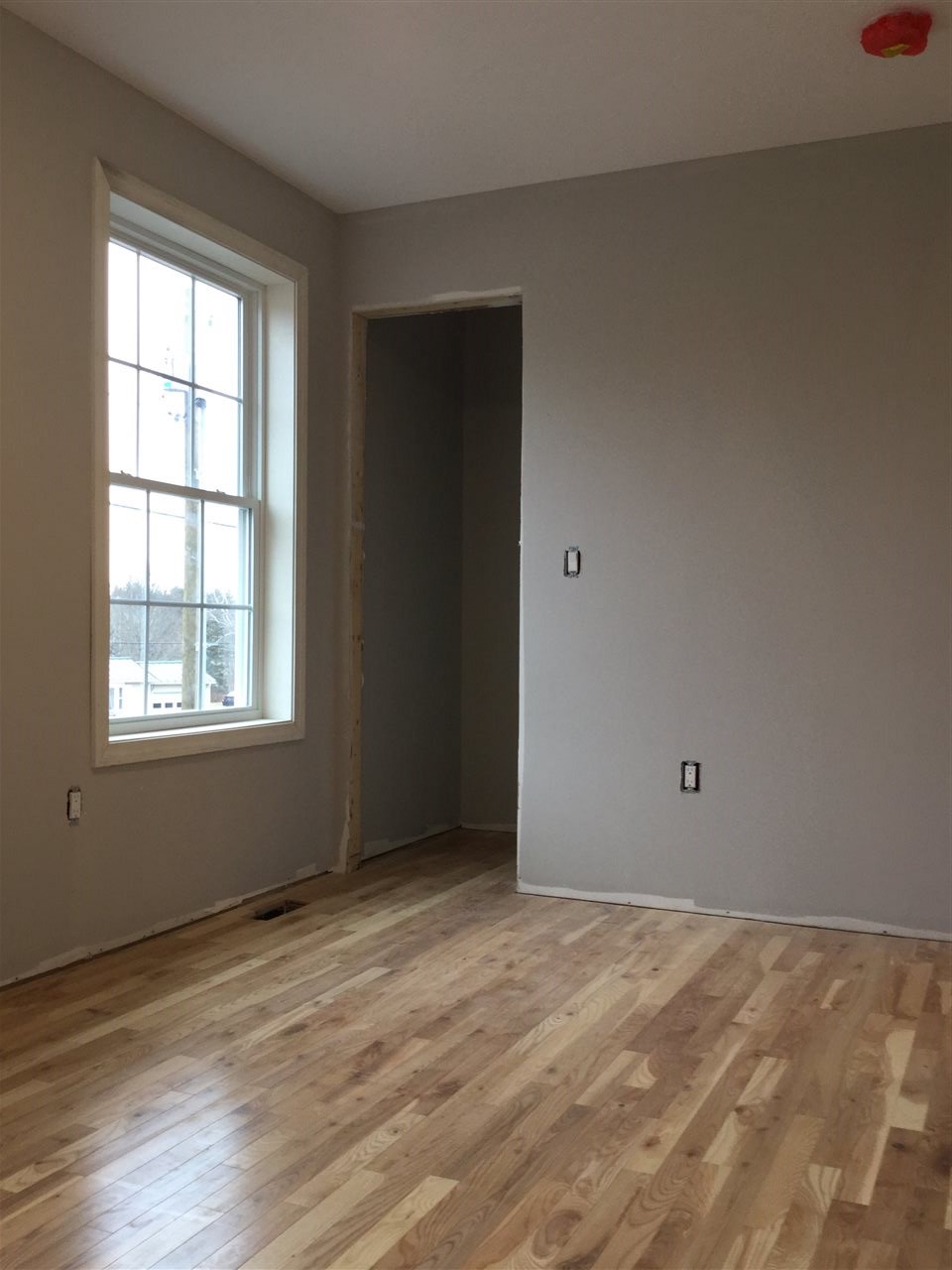 383 South Mammoth Road Manchester, NH 03103 - Photo 18 of 37 Gallery Image 18