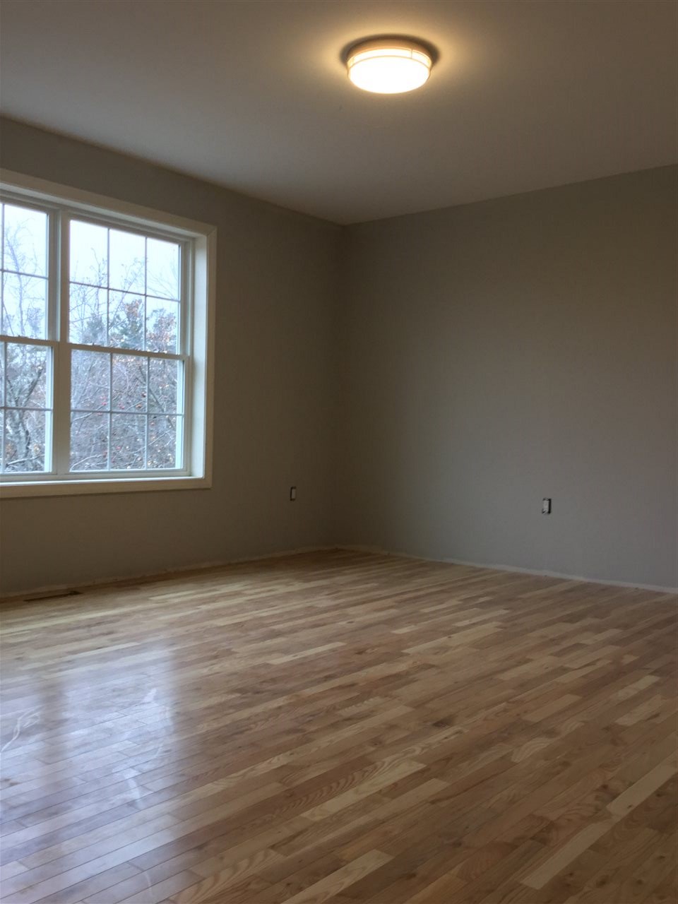 383 South Mammoth Road Manchester, NH 03103 - Photo 26 of 37 Gallery Image 26