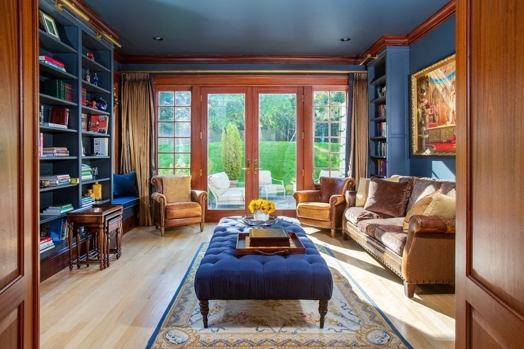 375 Lee Street Brookline, MA 02445 - Photo 6 of 32