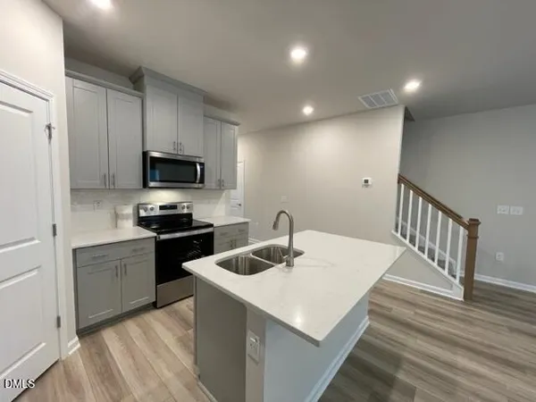 $1,750 | 214 Brook Farm Lane, Fuquay-Varina, NC 27526