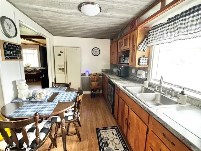 a kitchen with granite countertop lots of counter top space