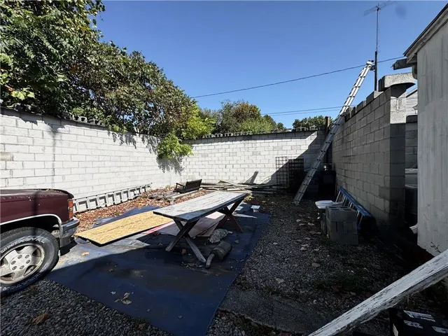 a view of a terrace with sitting area