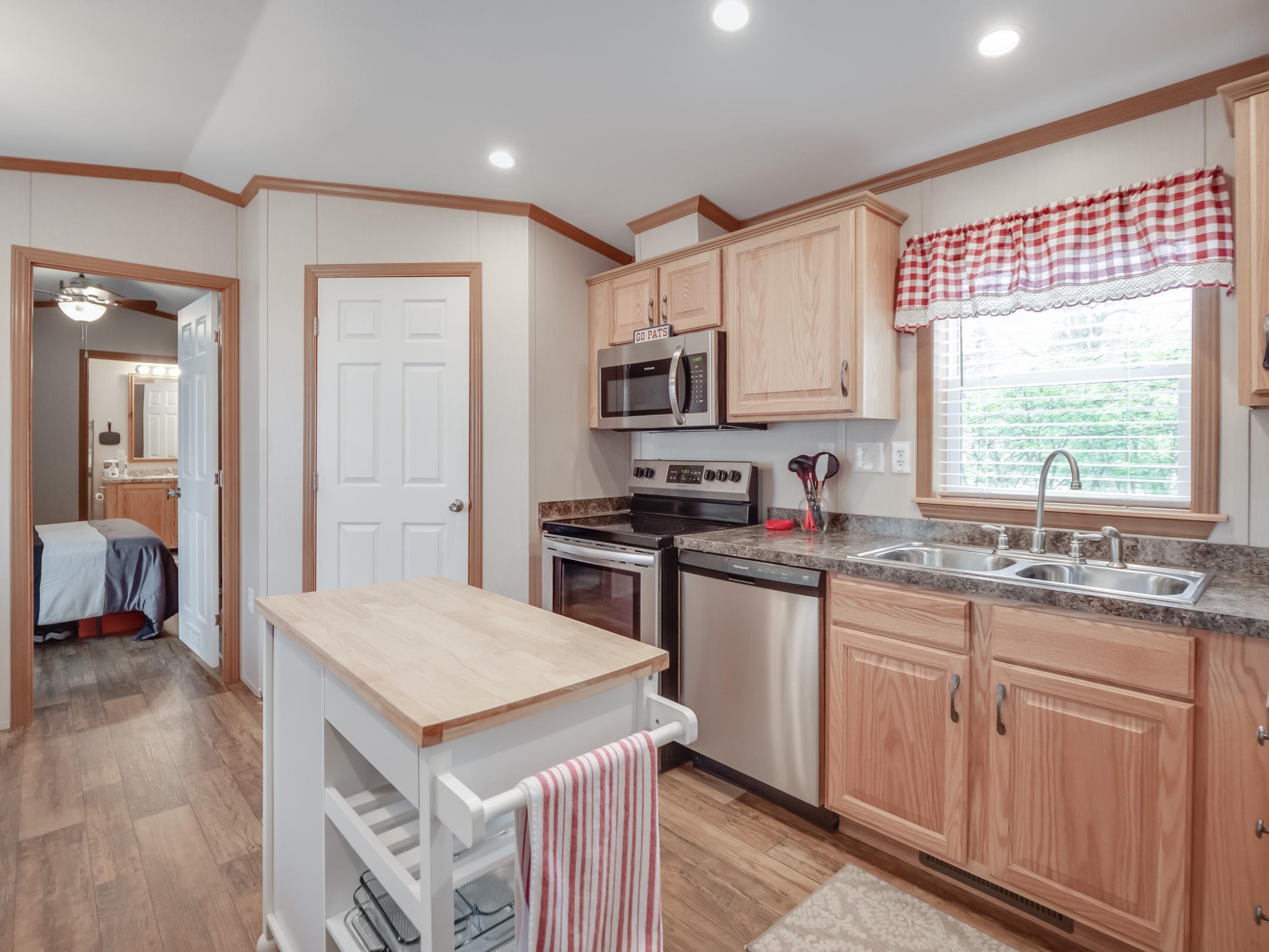 8 McKee Drive Concord, NH 03301 - Photo 11 of 29