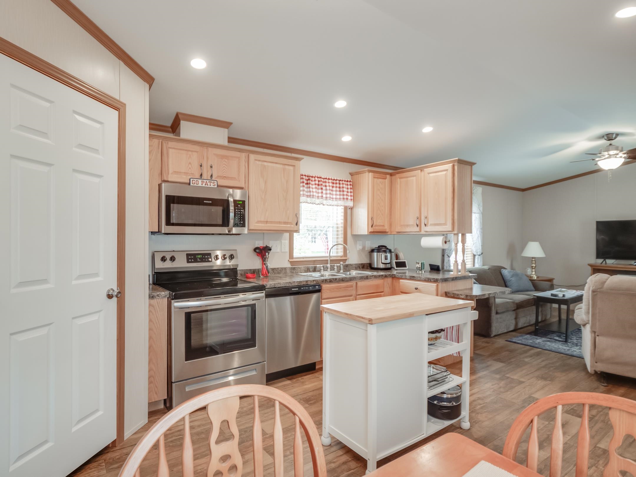 8 McKee Drive Concord, NH 03301 - Photo 14 of 29