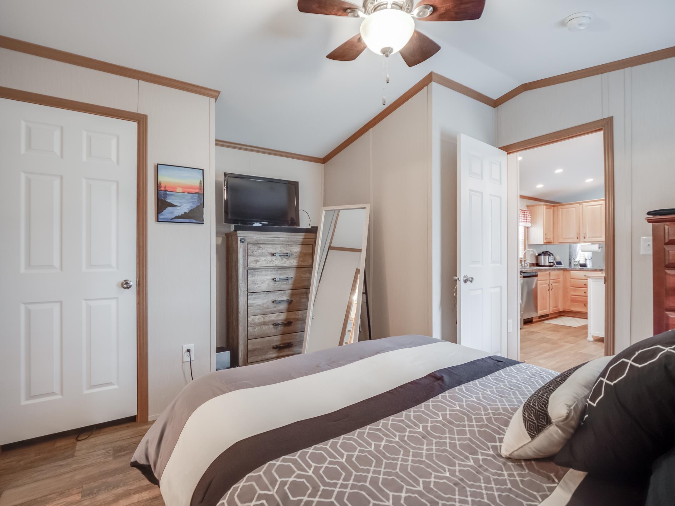 8 McKee Drive Concord, NH 03301 - Photo 16 of 29