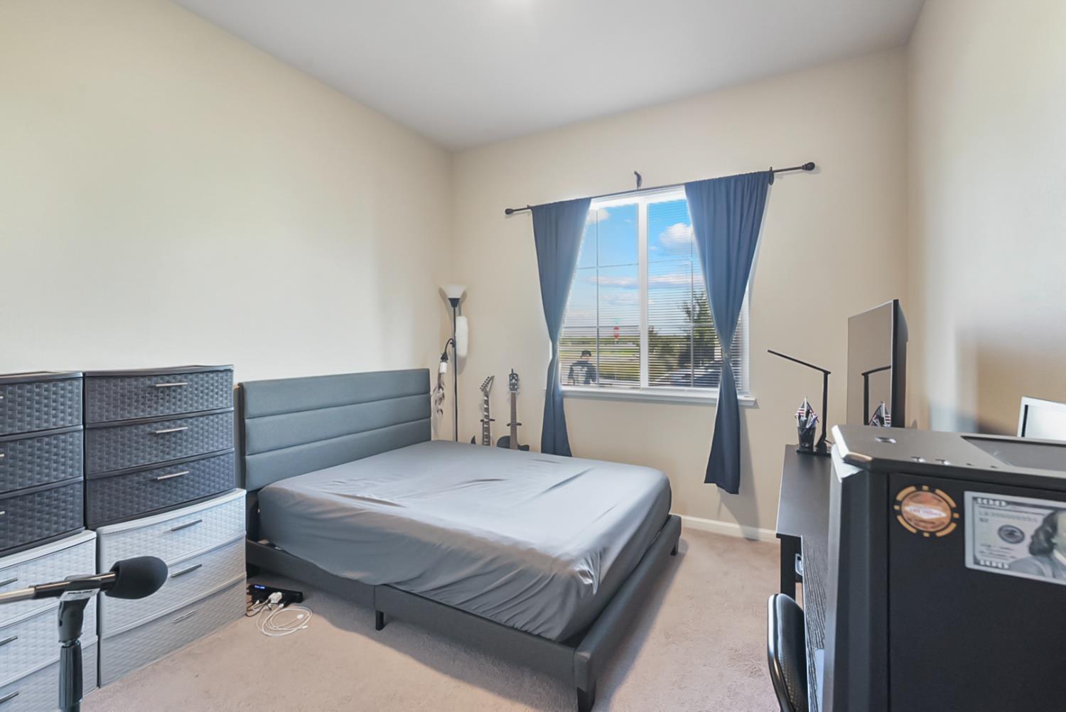 396 Postma Street Manteca, CA 95337 - Photo 20 of 31