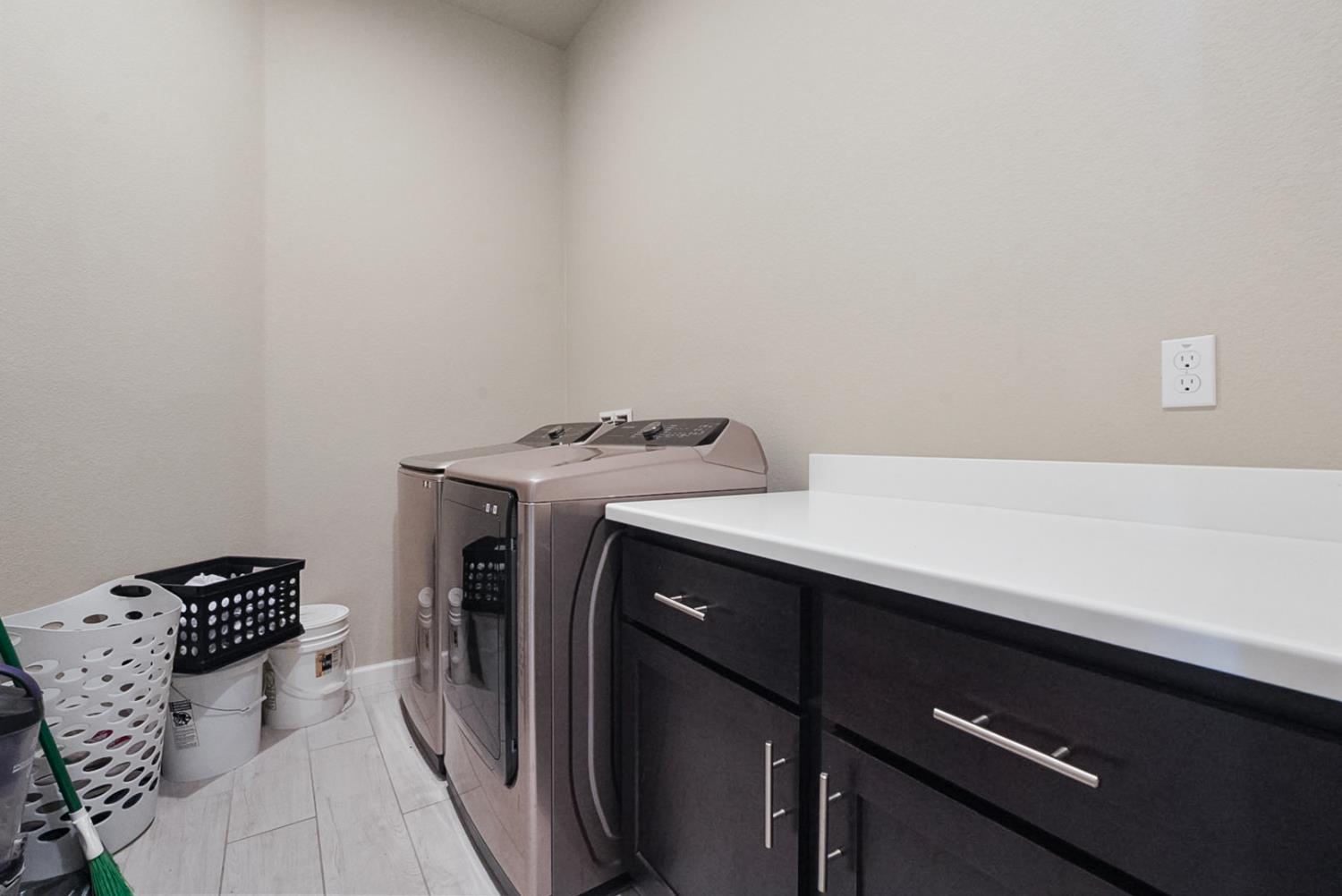 396 Postma Street Manteca, CA 95337 - Photo 22 of 31