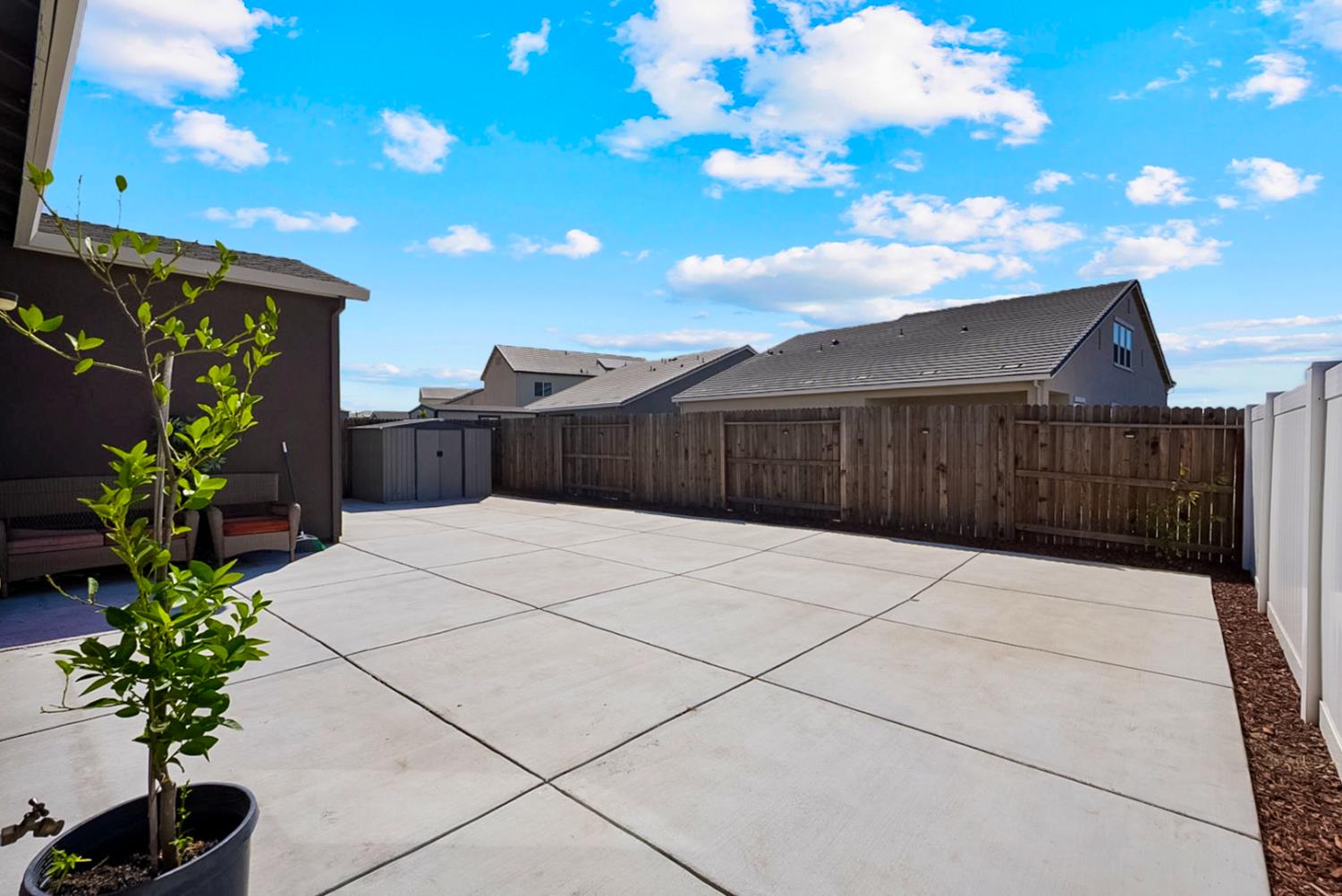 396 Postma Street Manteca, CA 95337 - Photo 25 of 31