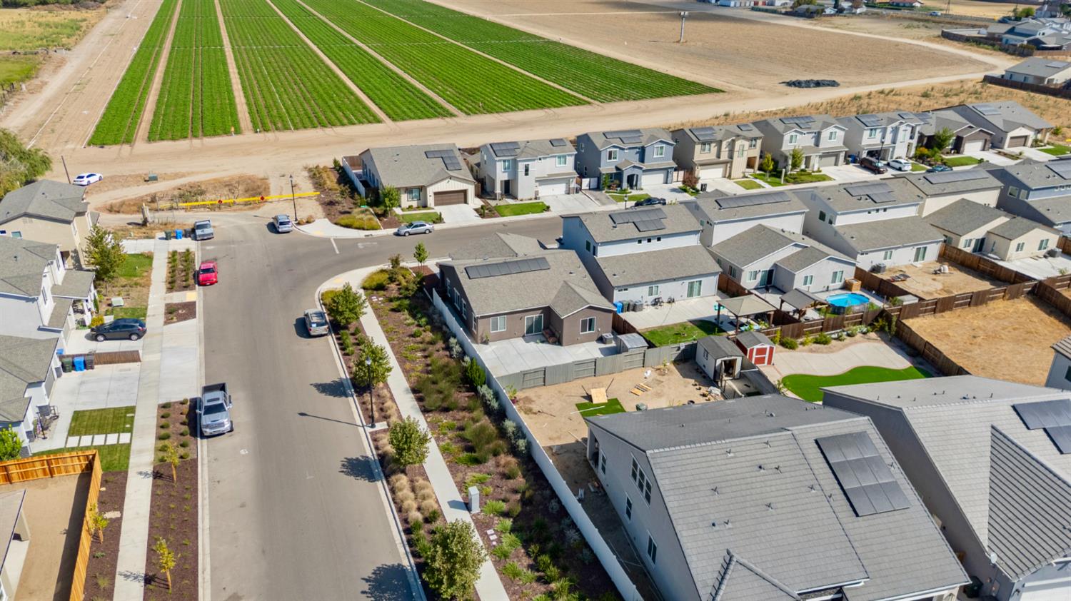 396 Postma Street Manteca, CA 95337 - Photo 28 of 31