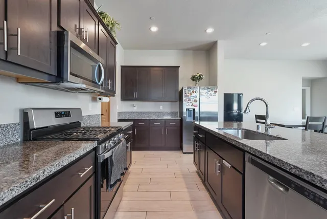 $585,000 | 396 Postma Street, Manteca, CA 95337