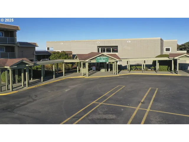 a view of swimming pool and mountain view
