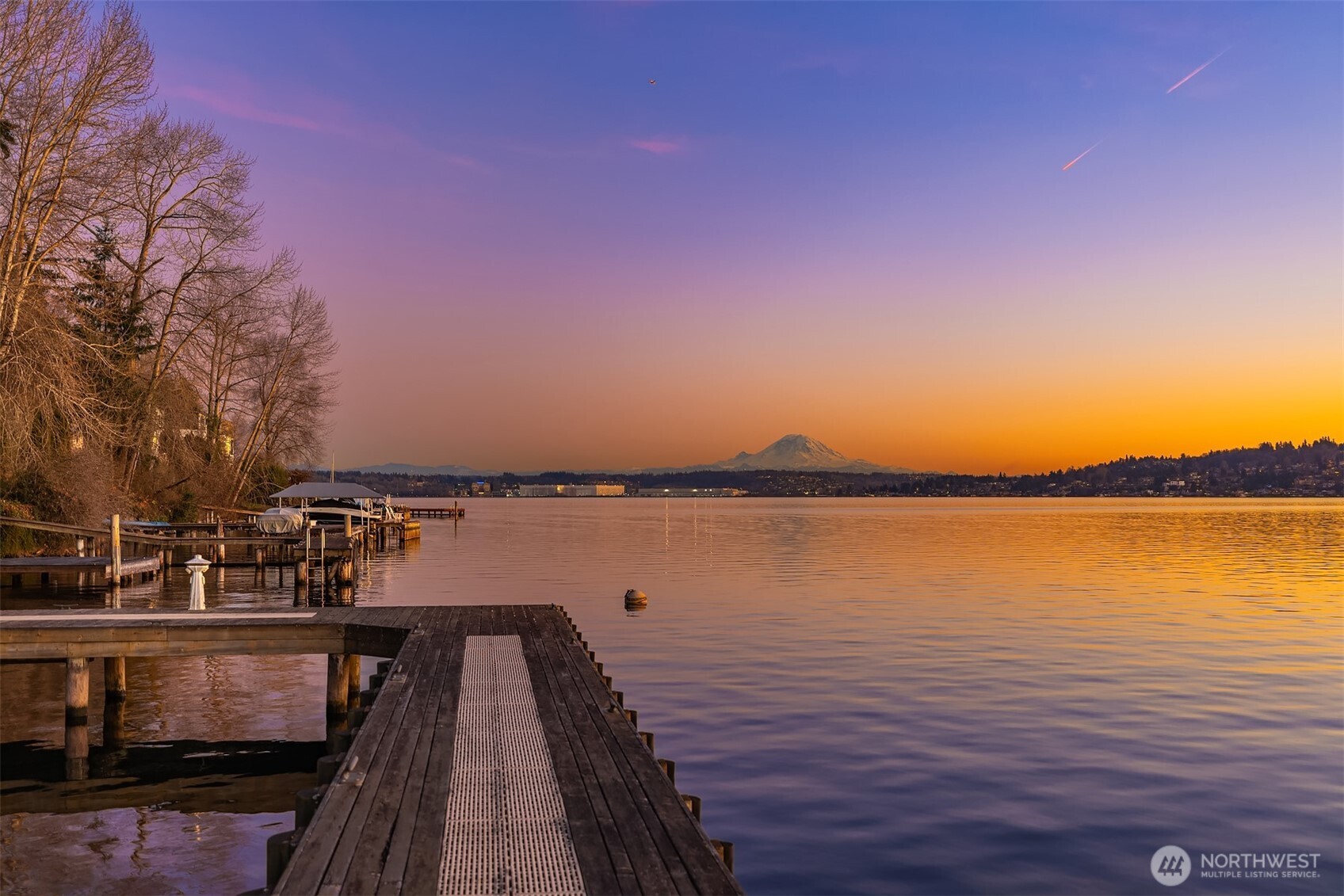 8025 West Mercer Way Mercer Island, WA 98040 - Photo 11 of 36