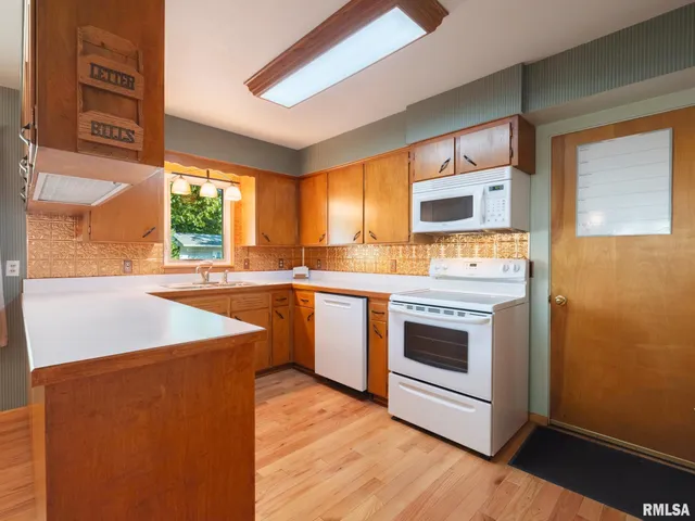 $234,900 | 337 Grace Street, Brimfield, IL 61517