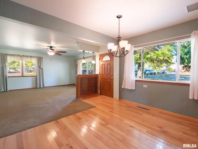 $234,900 | 337 Grace Street, Brimfield, IL 61517