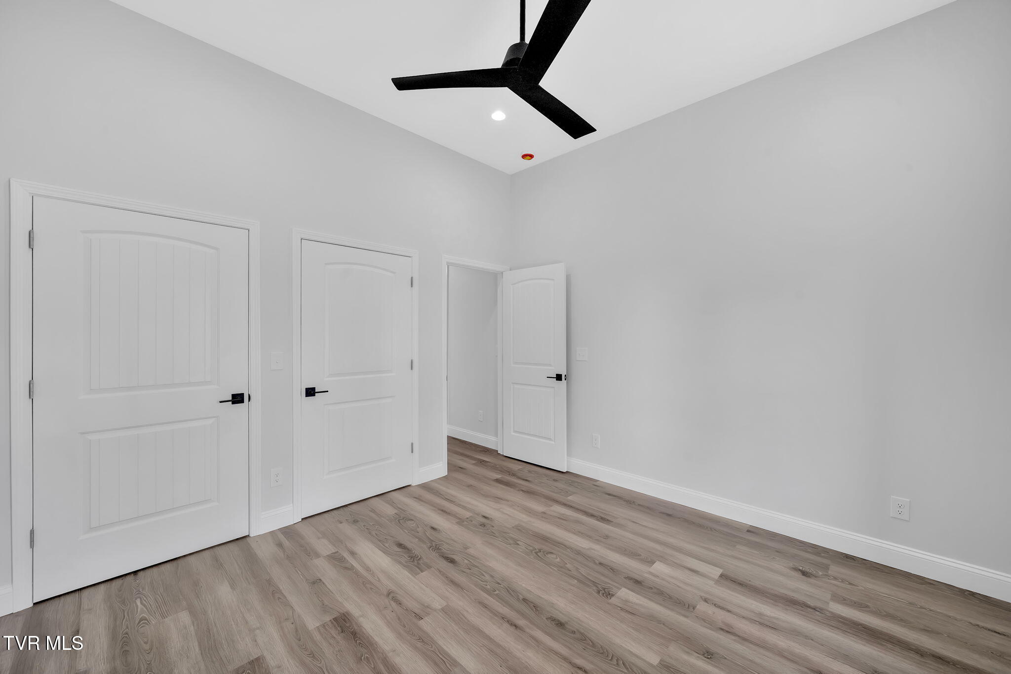 1930 Erwin Highway Greeneville, TN 37745 - Photo 23 of 36 17-web-or-mls-DSC09838
